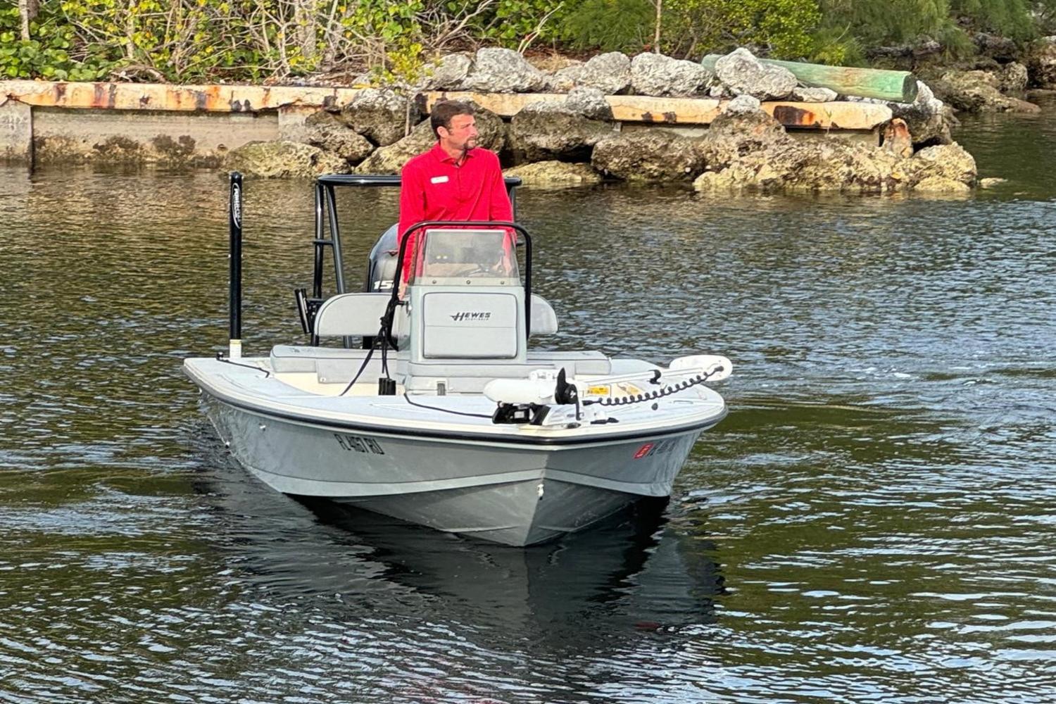 2019 Hewes Redfisher 18