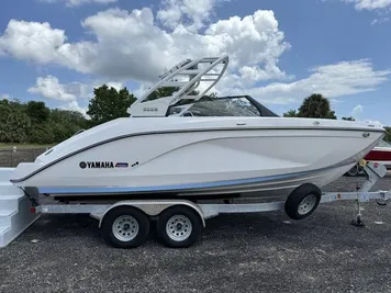 2024 Yamaha Boats 222S