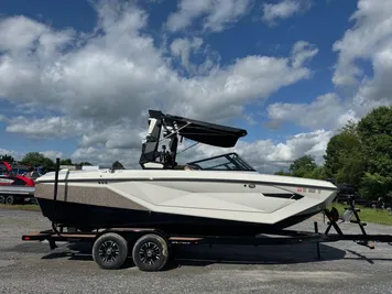 2023 Nautique G23