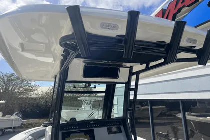 2024 Boston Whaler 250 Outrage