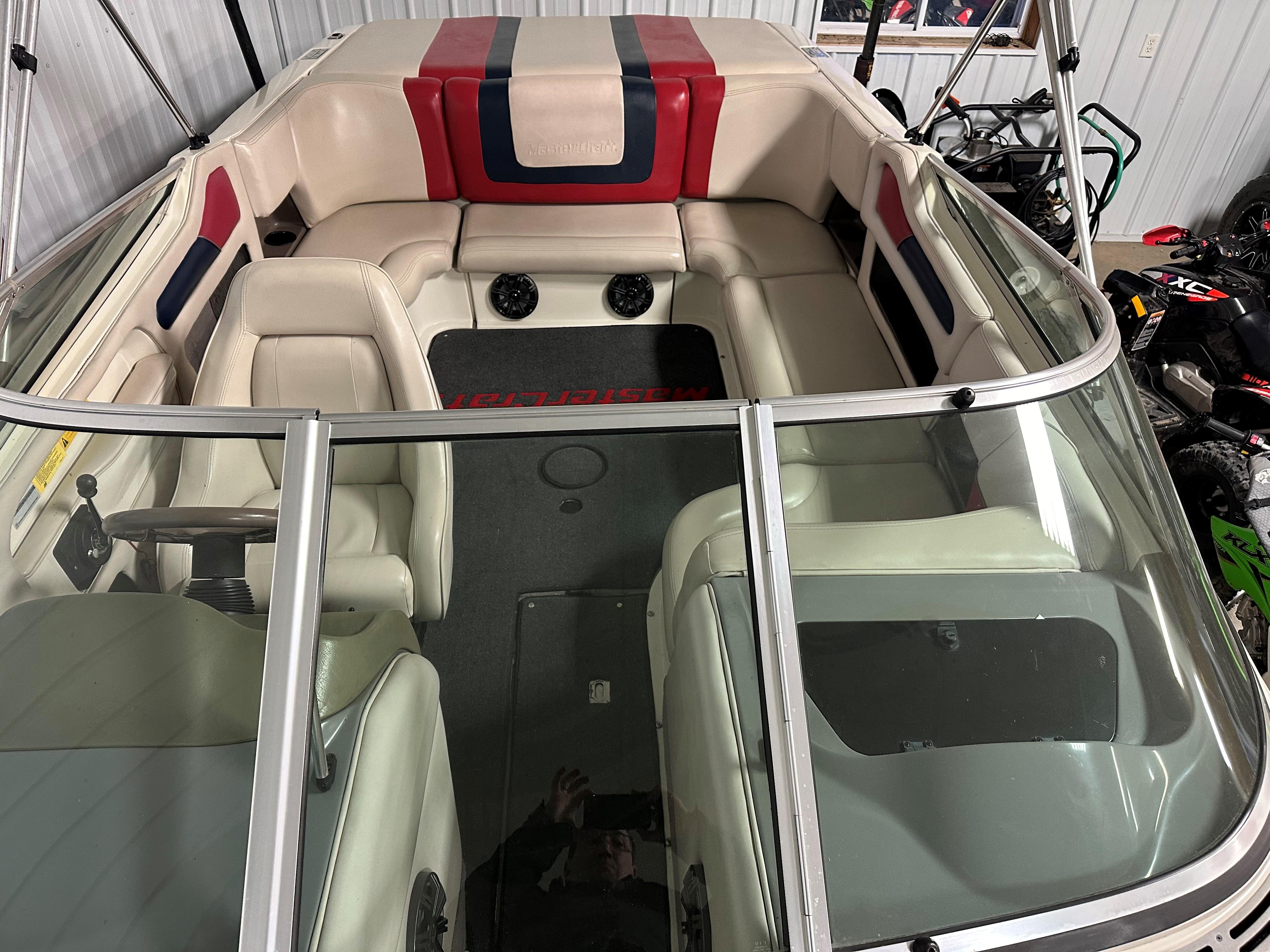 1996 MasterCraft MARISTAR 225 VRS