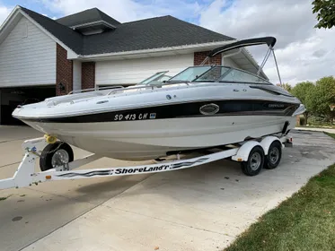 2005 Crownline 220 EX