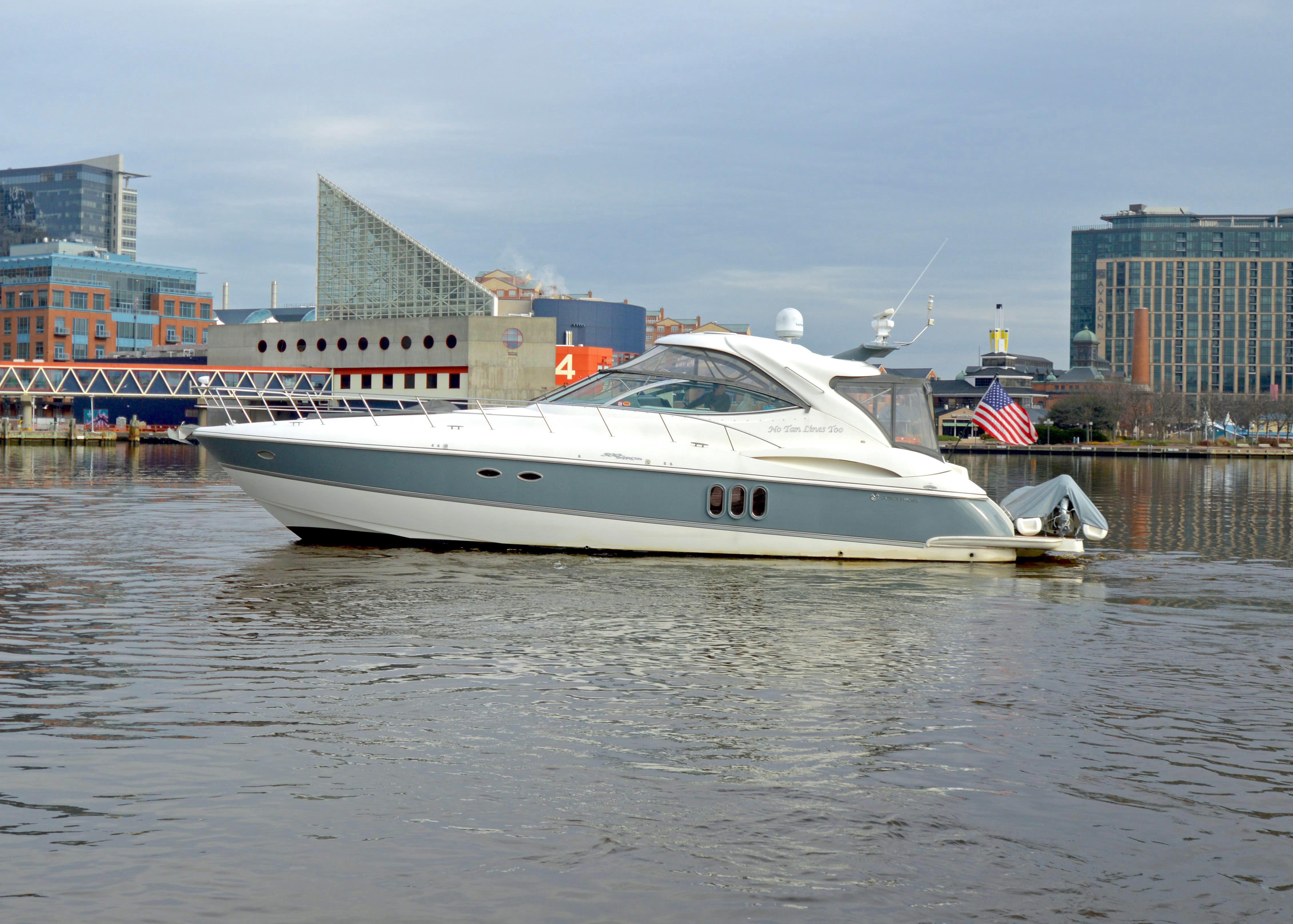 2005 Cruisers Yachts 500 Express