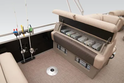 2024 Sun Tracker SportFish 22 DLX