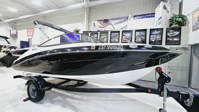 2018 Yamaha Boats SX 195