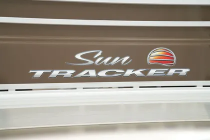 2024 Sun Tracker SportFish 22 XP3