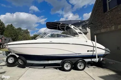 2019 Yamaha Boats 242 Limited SE