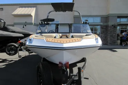 2020 Nautique Super Air GS22E