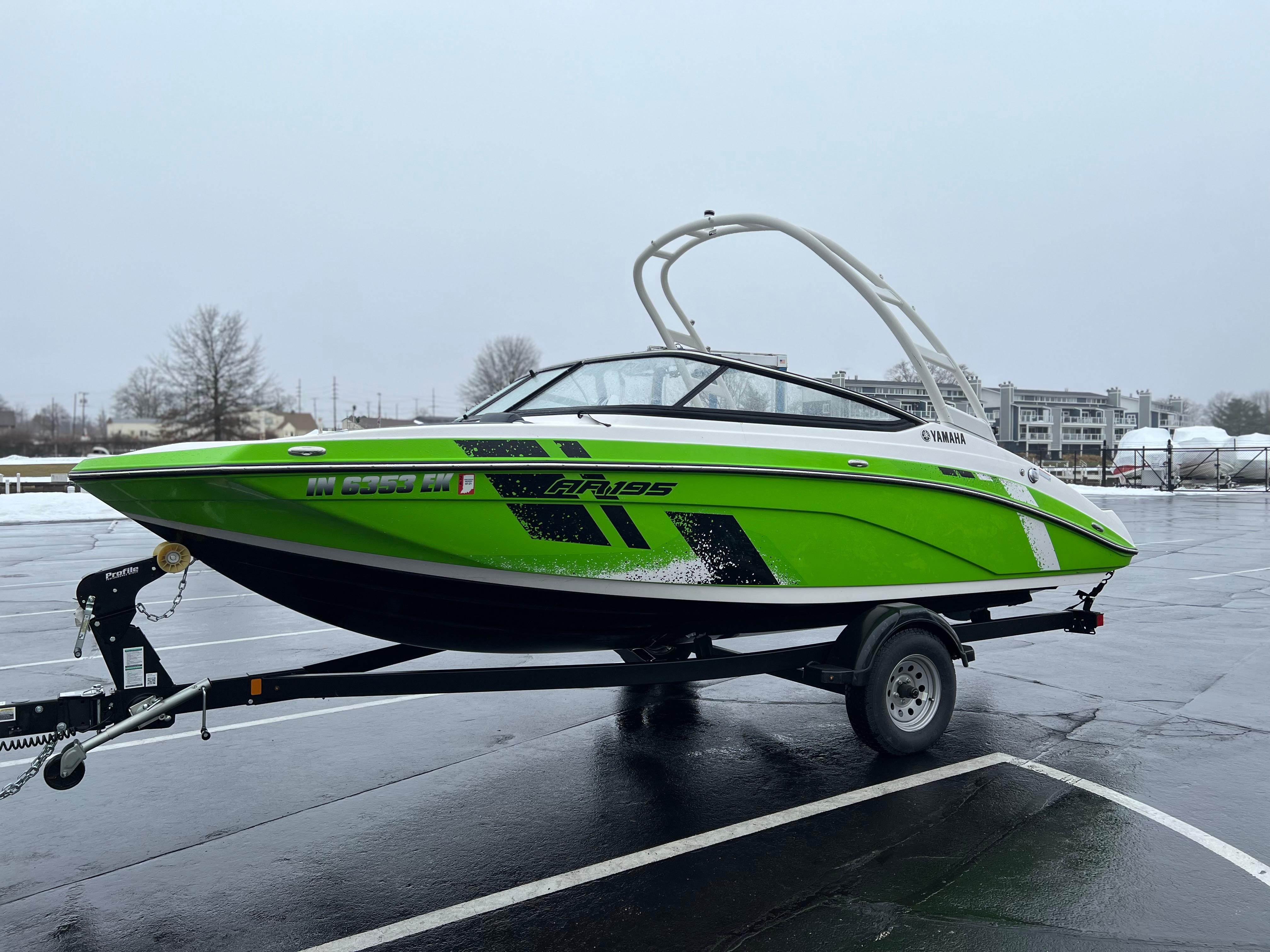 2022 Yamaha Boats AR 195
