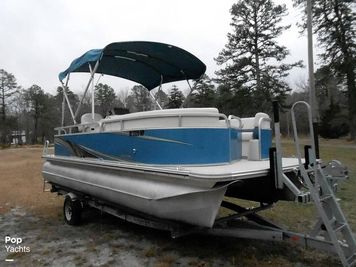 2021 Avalon GS 2185 CR Saltwater Series
