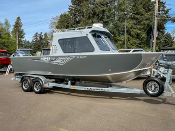 2023 Hewescraft 240 Ocean Pro HT