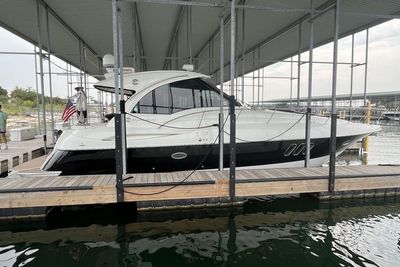 2010 Cruisers Yachts 420 Sport Coupe IPS