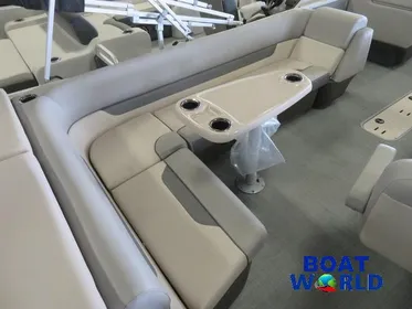 2023 Princecraft Vectra 23 Cruise Tritoon Pontoon & Mercury 150HP 4