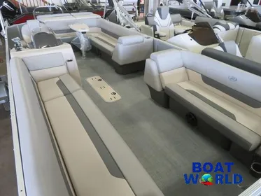 2023 Princecraft Vectra 23 Cruise Tritoon Pontoon & Mercury 150HP 4