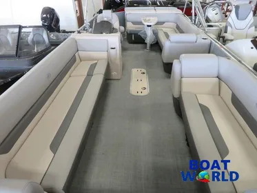 2023 Princecraft Vectra 23 Cruise Tritoon Pontoon & Mercury 150HP 4