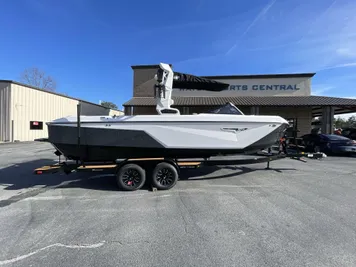 2024 Nautique S25