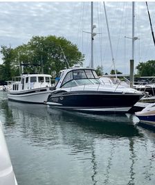 2019 Monterey 335 Sport Yacht