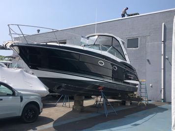 2019 Monterey 335 Sport Yacht