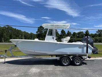 2025 Sea Hunt Ultra 219