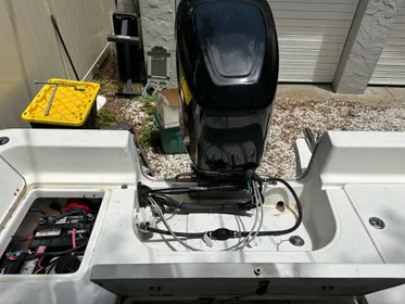 2008 Sea Pro SV1900CC Bay Boat