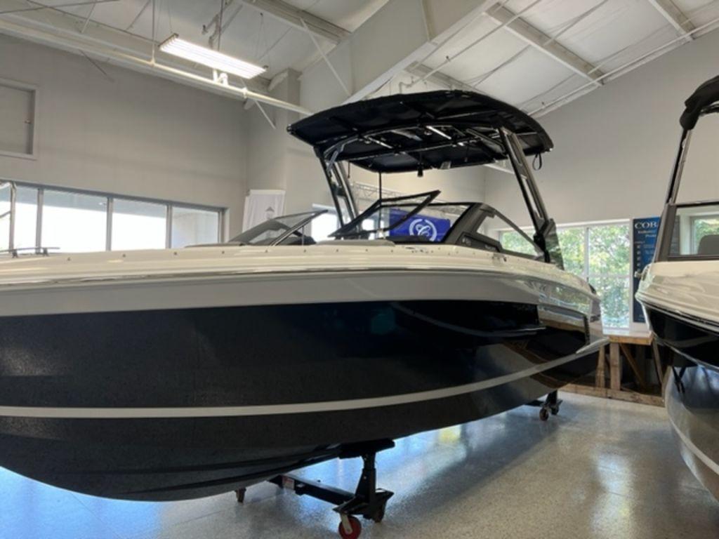 New 2023 Cobalt R8 Surf, 45014 Fairfield - Boat Trader