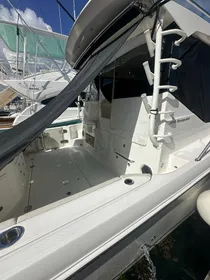 2021 Boston Whaler 405 Conquest