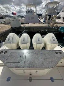 2021 Boston Whaler 405 Conquest