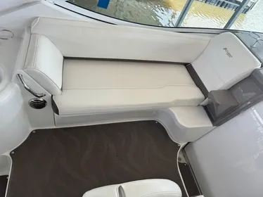 2008 Cruisers Yachts 300 CXi Express