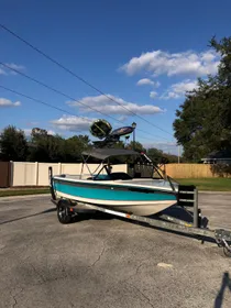 1990 Correct Craft Ski Nautique