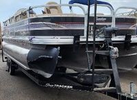 2015 Tracker Fishin Barge 24