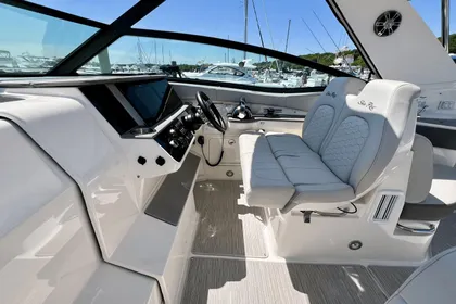 2020 Sea Ray 320 Sundancer OB