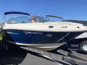 2007 Sea Ray 230 Select