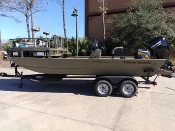 Explore Tracker Grizzly 2072 Cc Sportsman Boats For Sale - Boat Trader