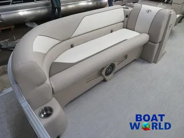 2024 Tahoe Sport 2385 Cruise Pontoon & Honda 4-Stroke EFI