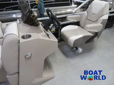 2024 Tahoe Sport 2385 Cruise Pontoon & Honda 4-Stroke EFI