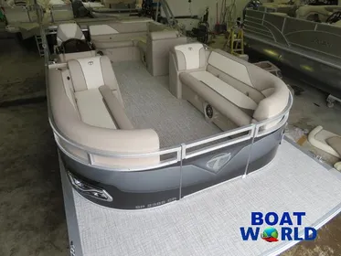 2024 Tahoe Sport 2385 Cruise Pontoon & Honda 4-Stroke EFI