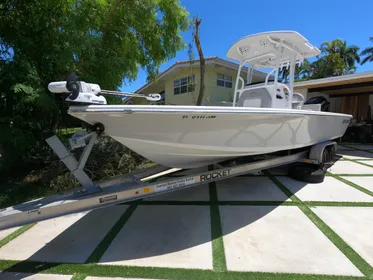 2017 Sea Pro 248 Bay