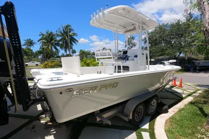 2017 Sea Pro 248 Bay