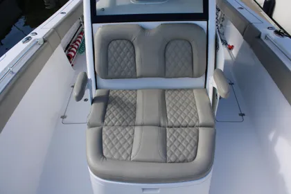 2021 Sportsman Open 322 Center Console