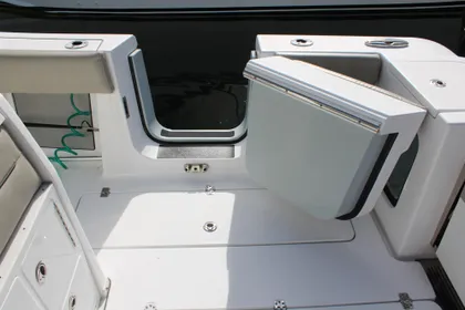 2021 Sportsman Open 322 Center Console