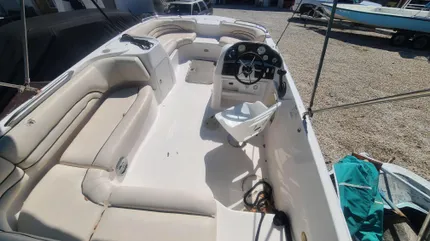 2005 Hurricane Fun Deck 188