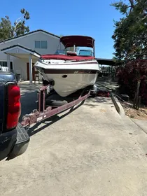 2000 Crownline 266 CCR