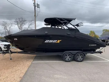 2023 Yamaha Boats 252XE