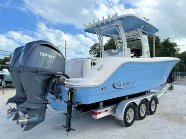 2022 Robalo R302