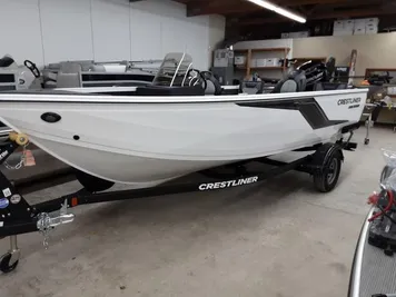 2024 Crestliner 1650 Hawk Side Console