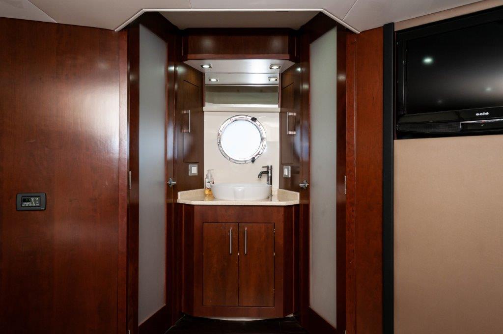 2013 Carver 54 Voyager  IN THE MOMENT  Master Vanity